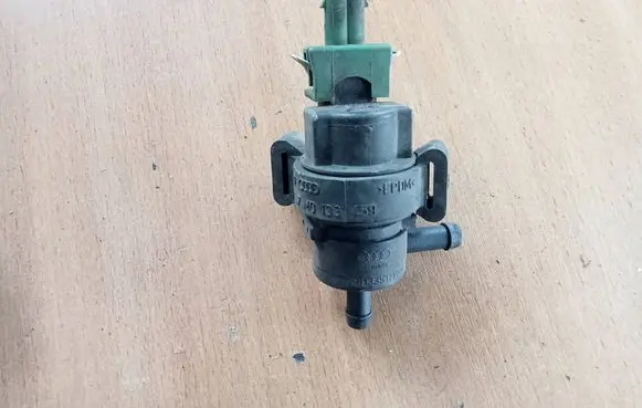 Audi A6 S6 C5 4B Turbo solenoid valve 078133517B 078133517H