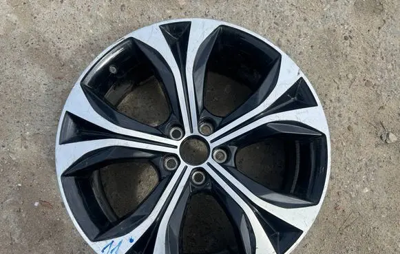 Toyota Yaris Cross R20 alloy rim PW4570E003