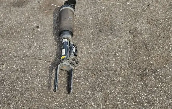 Mercedes-Benz R W251 Front air suspension shock absorber AS2833 297128