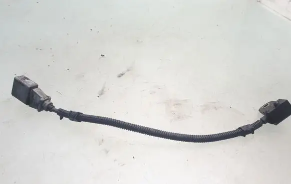 Volkswagen PASSAT B6 Camshaft position sensor 03G906433