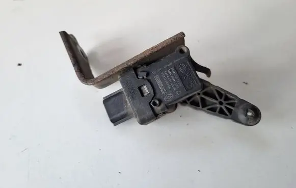 Nissan X-Trail T32 Headlight/headlamp level sensor 538124BA0A