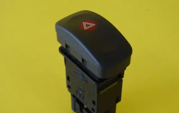 Nissan Micra Hazard light switch
