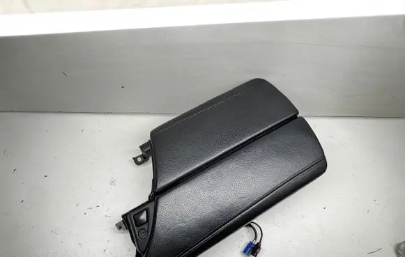 BMW 5 F10 F11 Armrest 9216890 550228103012380 2175581