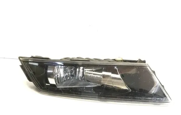 Skoda Superb B8 (3V) Front fog light 3V0941699 01183601 19508801