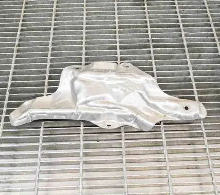 Mercedes-Benz GLA W156 Other engine bay part A2701421320