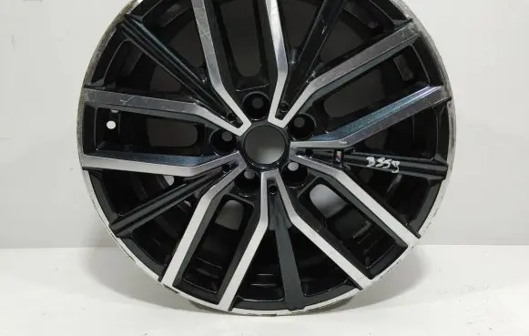 BMW X1 U11 R18 alloy rim 6891179