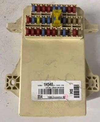 KIA Ceed Fuse module 919502H500 919501H540 1011819012