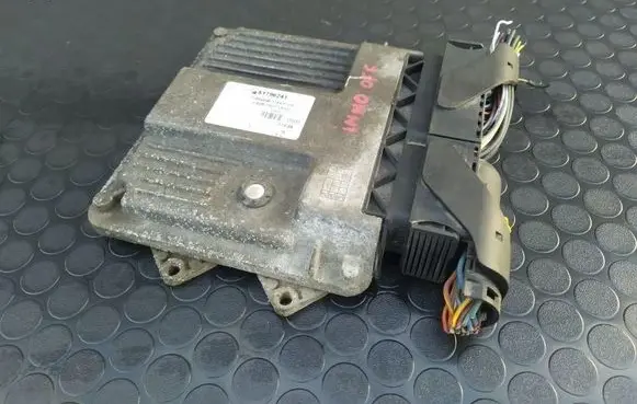Fiat Grande Punto Start/Stop control module 51796241