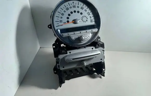 Mini One - Cooper Coupe R56 Radio/CD/DVD/GPS head unit 3453928 C00636383