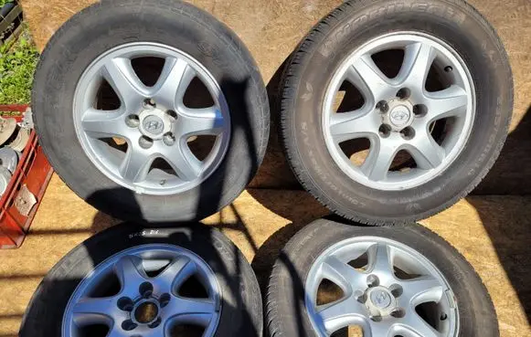 R16 alloy rim
