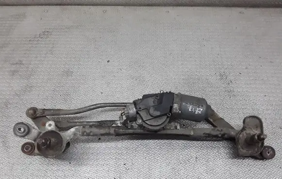 Mazda 5 Front wiper linkage and motor