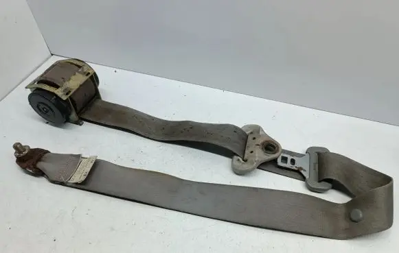 Mazda 3 I Front seatbelt 603157100 6032792
