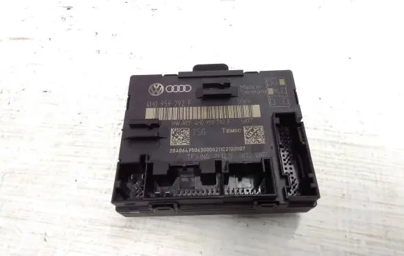 Volkswagen Touareg II Door control unit/module 4H0959792F