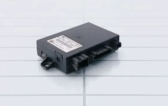 Volkswagen Phaeton Tow bar trailer control unit/module 5DS008408 8E0907383A 8E0907383