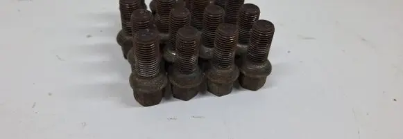 Volkswagen Caddy Nuts/bolts 