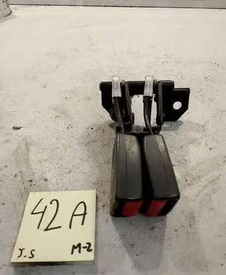Volvo S40, V40 Middle seatbelt buckle (rear) 30810141