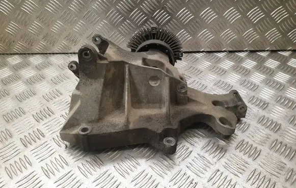Volkswagen PASSAT B5 Generator/alternator bracket 038903143AE