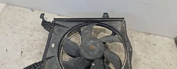 Mitsubishi Space Star Electric radiator cooling fan 8240276