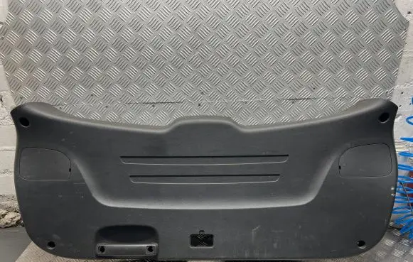 Hyundai Santa Fe Tailgate/boot lid cover trim 817512W000 817502W500