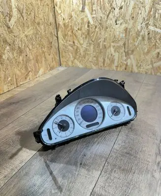 Mercedes-Benz E W211 Speedometer (instrument cluster) A2115403547 1100802831