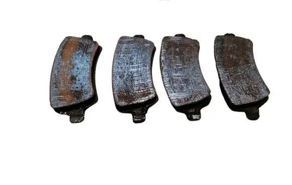 Volvo V70 Brake pads (rear) 