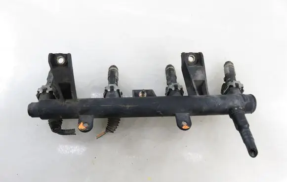 Peugeot 206 Fuel main line pipe 9628982980
