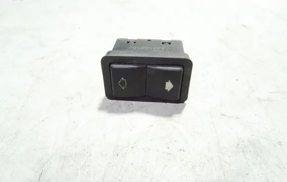 BMW 5 E39 Electric window control switch 8368974