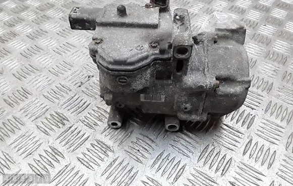 Toyota Auris 150 Air conditioning (A/C) compressor (pump) 0422000420