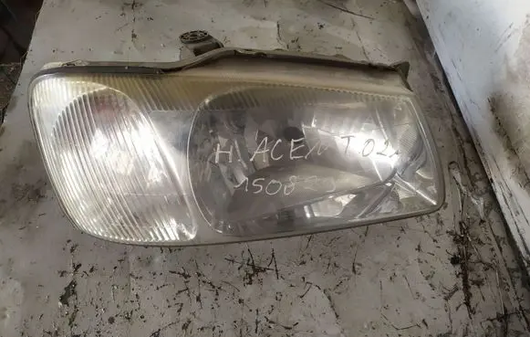 Hyundai Accent Headlight/headlamp