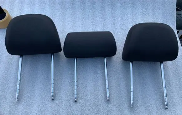 Volkswagen Caddy Rear seat headrest 