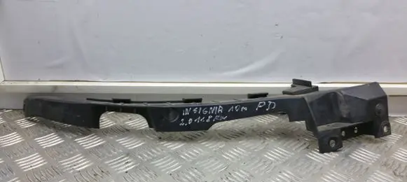 Opel Insignia A Front bumper mounting bracket 13250571