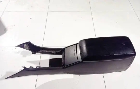 Chrysler 300 - 300C Armrest 10152504 101525-04