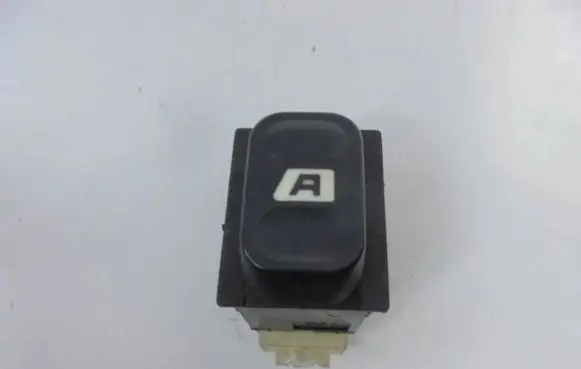 Citroen Xsara Picasso Electric window control switch M3045