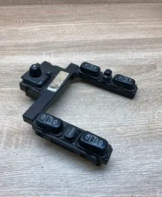 Mercedes-Benz E W210 Wing mirror switch 486010