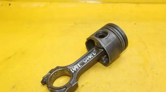 BMW 5 E60 E61 Piston with connecting rod