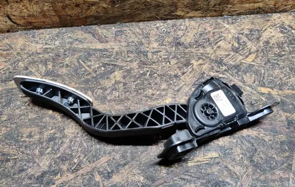 Mazda 6 Accelerator throttle pedal GS1E41600
