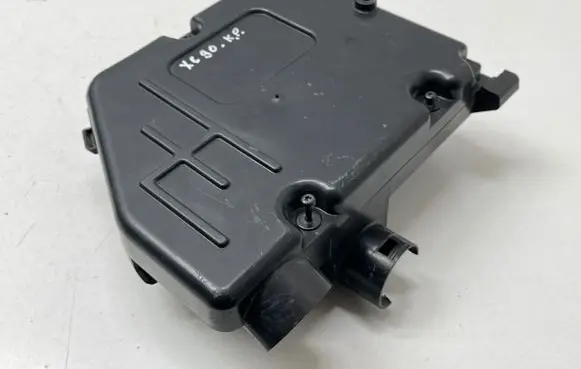 Volvo XC90 Engine control unit box 31439650