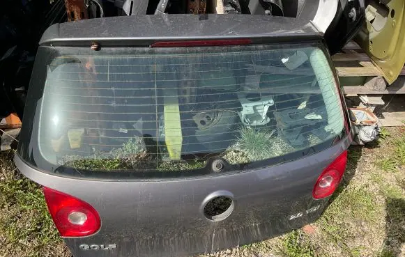 Volkswagen Golf V Tailgate/trunk/boot lid