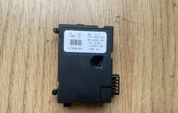 Skoda Octavia Mk2 (1Z) Steering angle sensor 1K0959654