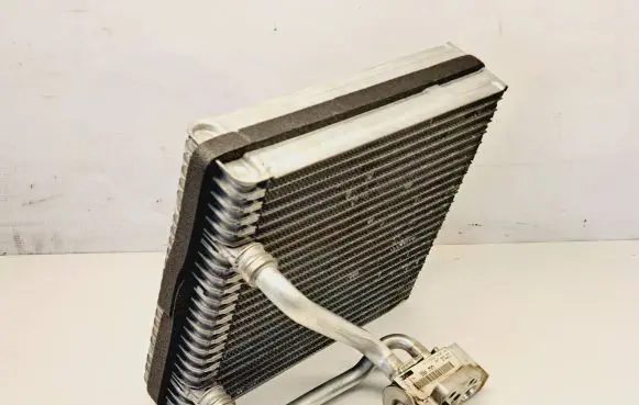 Air conditioning (A/C) radiator (interior)