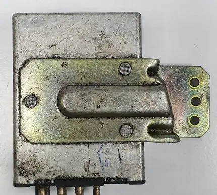 Mercedes-Benz COMPAKT W115 Glow plug pre-heat relay 0015453532