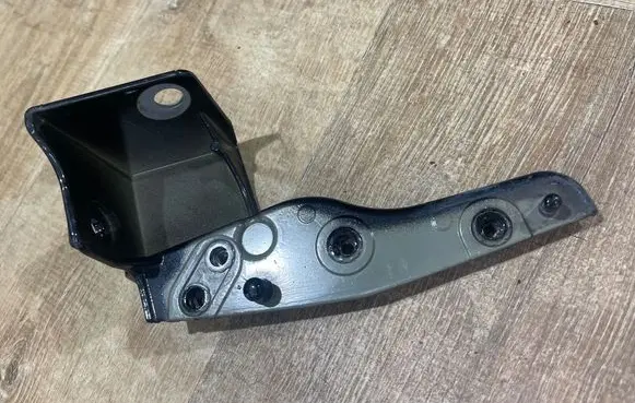Jaguar F-Pace Fender mounting bracket HK8316290BC AIG19CU3