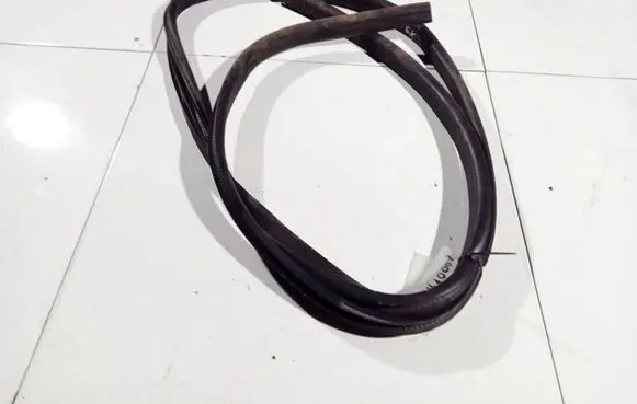 Rubber seal rear door