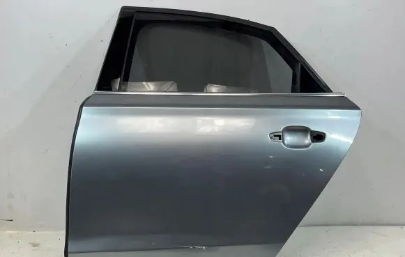 Audi A8 S8 D4 4H Rear door
