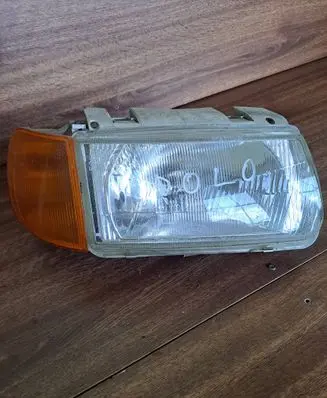 Volkswagen Polo III 6N 6N2 6NF Headlight/headlamp 00967698
