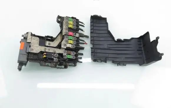 Peugeot 508 Battery control module 9665232380