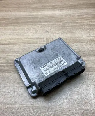 Opel Zafira A Engine control unit/module ECU 24417169 0281010268