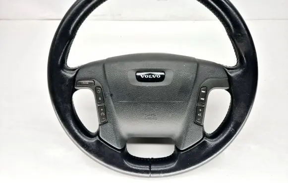 Volvo XC70 Steering wheel