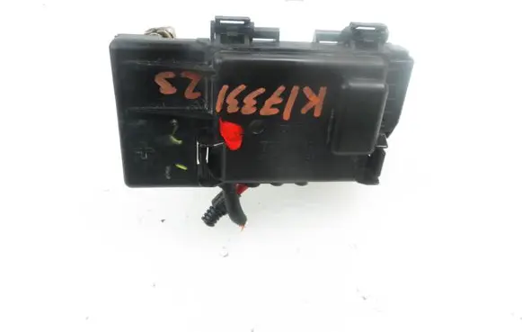 Volkswagen Polo III 6N 6N2 6NF Battery relay fuse 6X0937550B