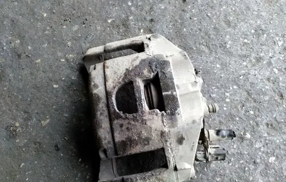 Audi A4 S4 B7 8E 8H Front brake caliper
